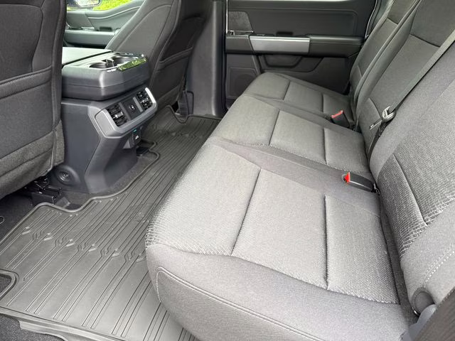 2026 Oxford White Ford F-150 XLT 4X4 Truck