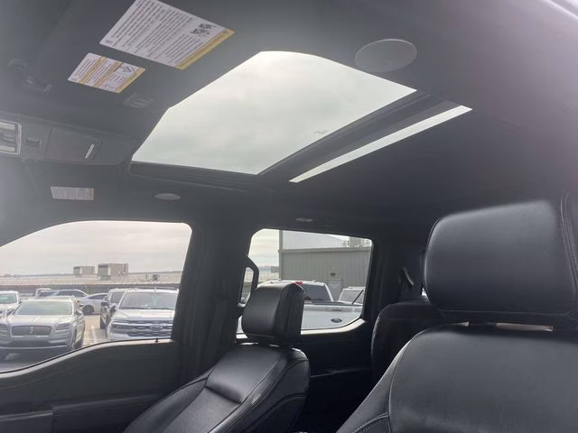 2024 Agate Black Metallic Ford F-150 Lariat 4X4 Truck