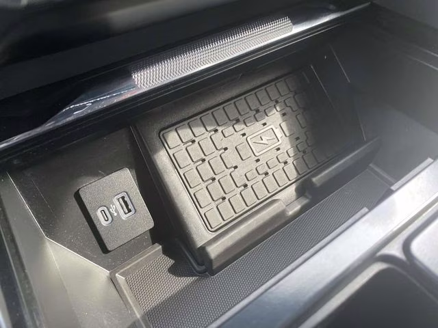 2024 Agate Black Metallic Ford F-150 Lariat 4X4 Truck