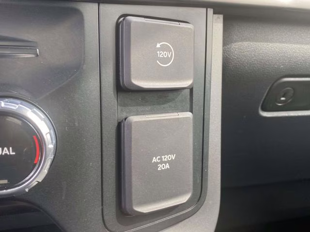 2024 Agate Black Metallic Ford F-150 Lariat 4X4 Truck