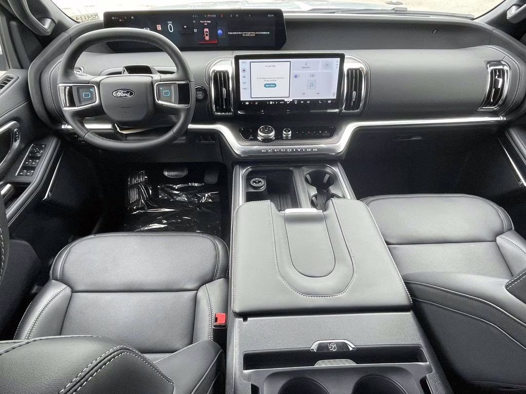 2026 Glacier Gray Metallic Tri-Coat Ford Expedition Platinum 4X4 SUV