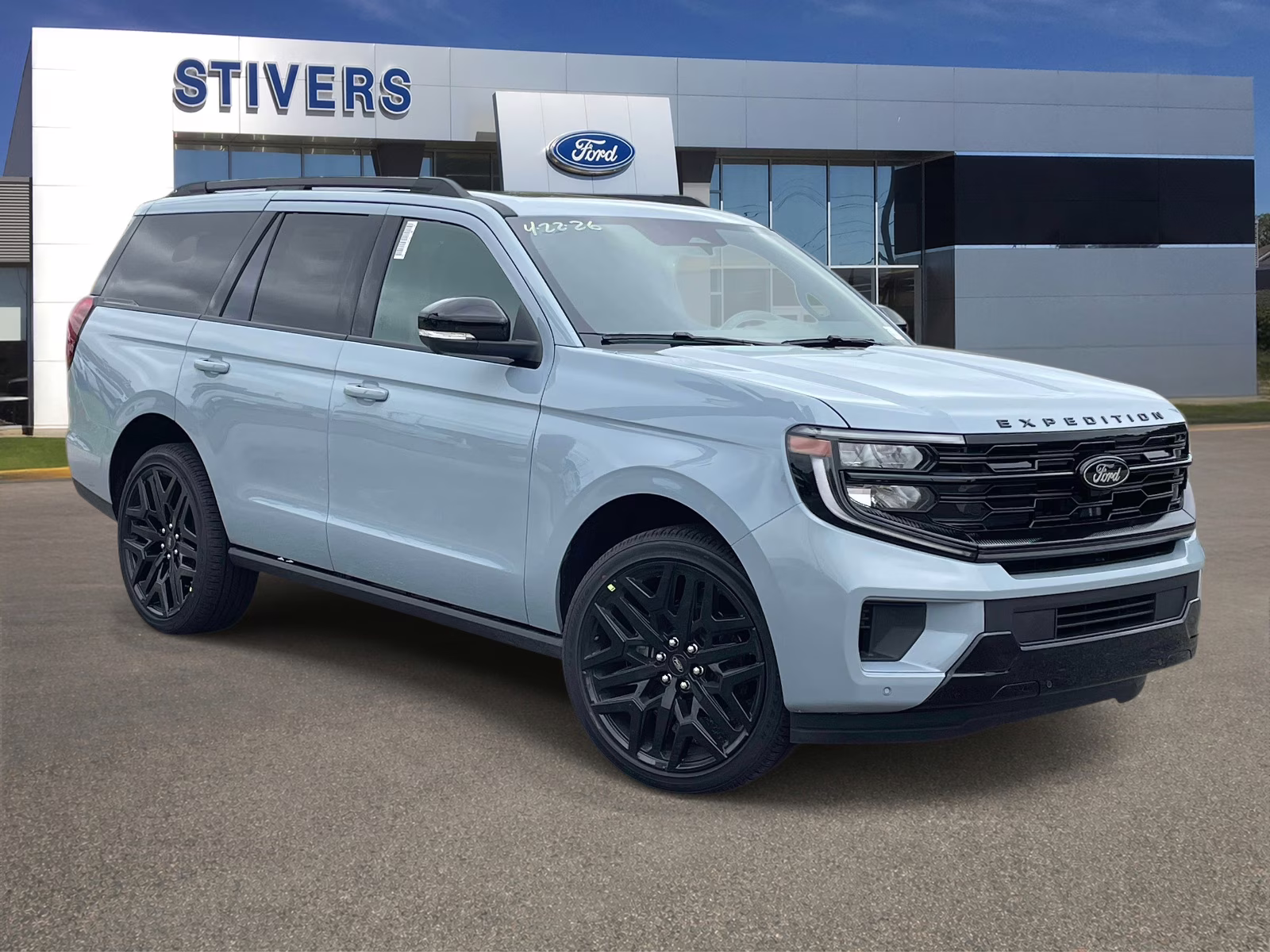 2026 Glacier Gray Metallic Tri-Coat Ford Expedition Platinum 4X4 SUV
