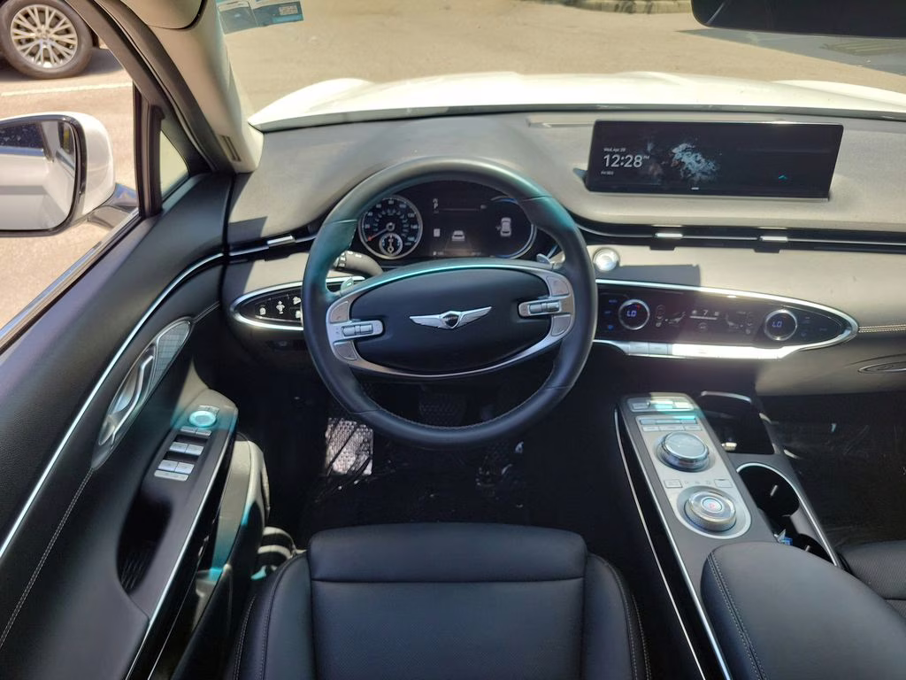 2025 Uyuni White Genesis GV70 2.5T AWD SUV