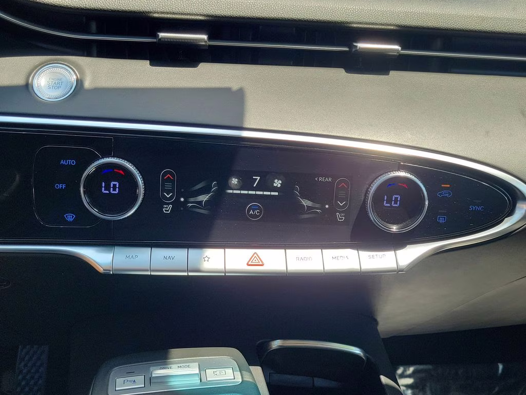 2025 Uyuni White Genesis GV70 2.5T AWD SUV