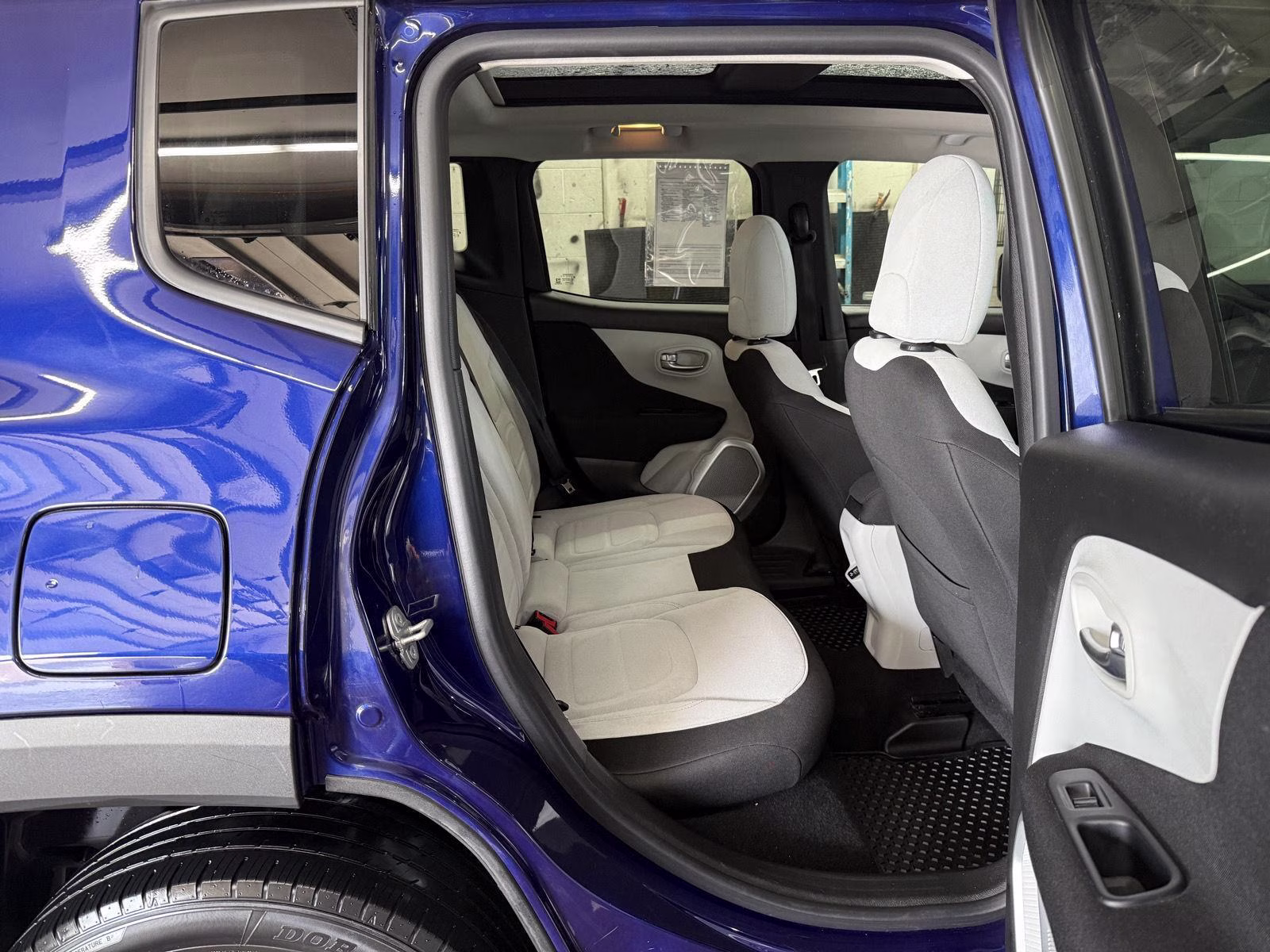 2018 Jetset Blue Jeep Renegade Latitude 4X4 SUV