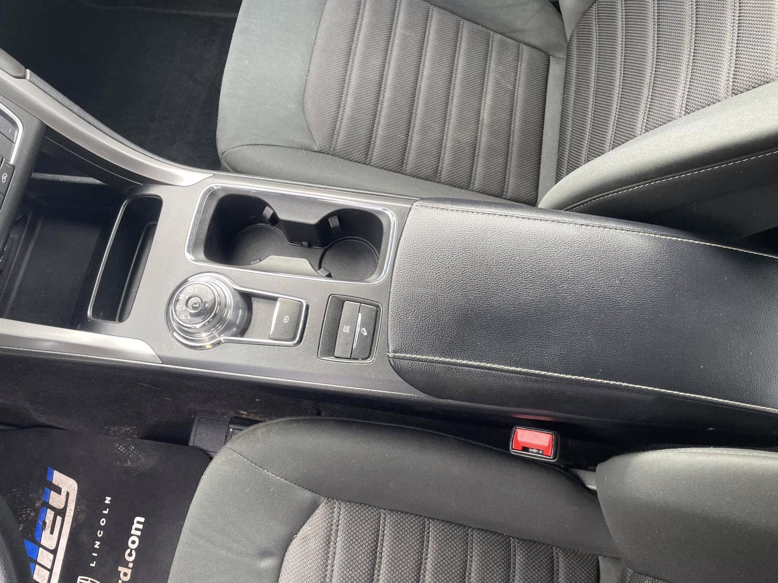 2020 Iconic Silver Ford Fusion Hybrid SE FWD Sedan