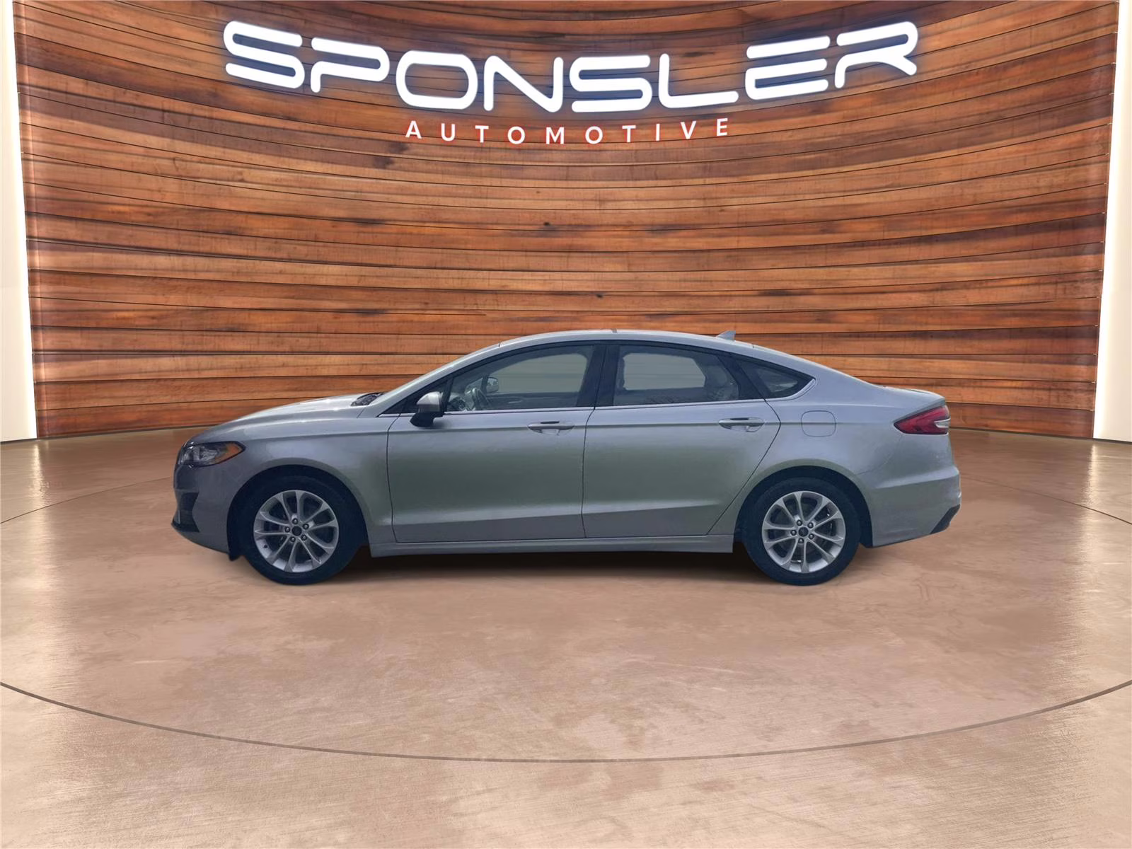2020 Iconic Silver Ford Fusion Hybrid SE FWD Sedan
