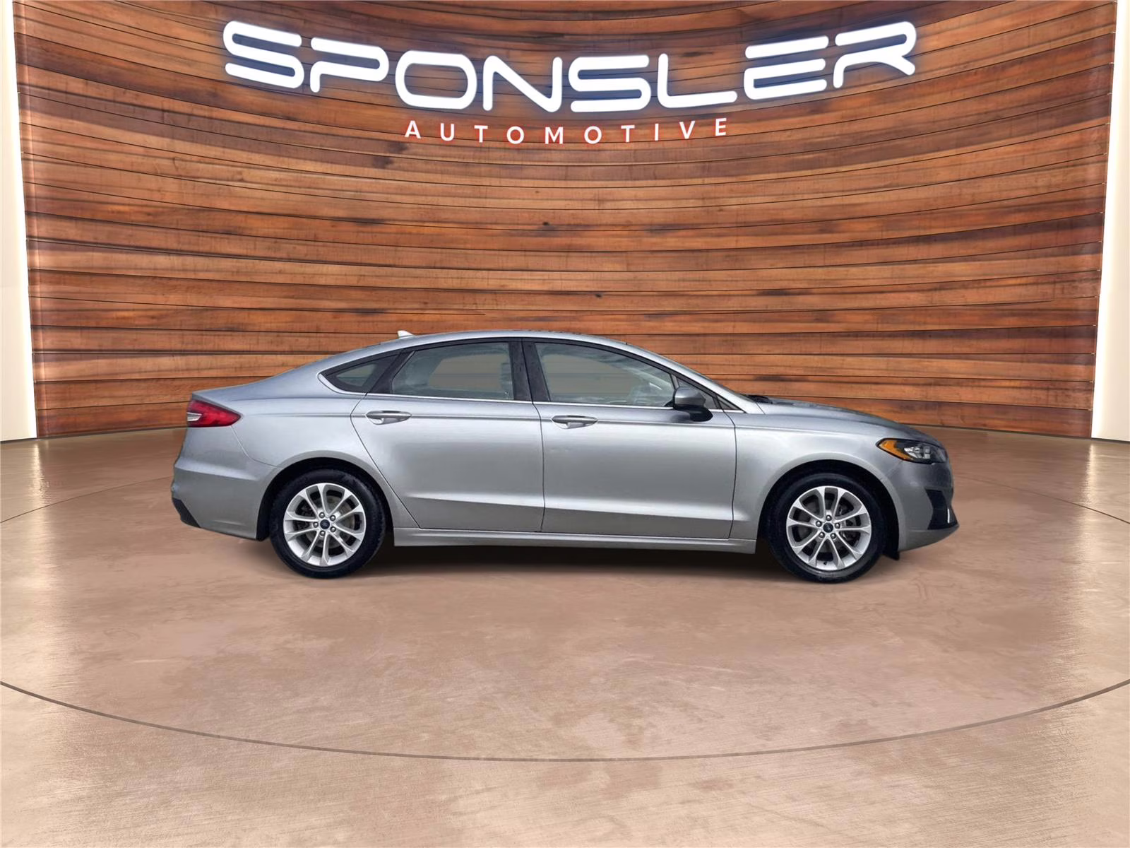 2020 Iconic Silver Ford Fusion Hybrid SE FWD Sedan