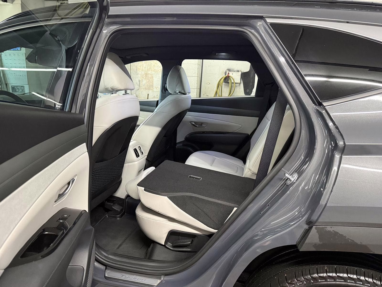 2025 Ecotronic Gray Hyundai Tucson Limited AWD SUV