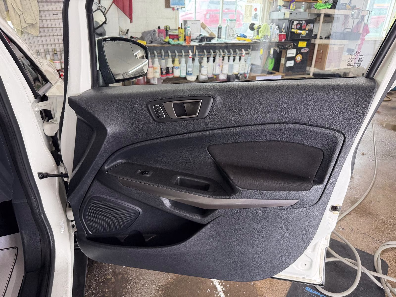 2020 Diamond White Ford EcoSport SE 4X4 SUV