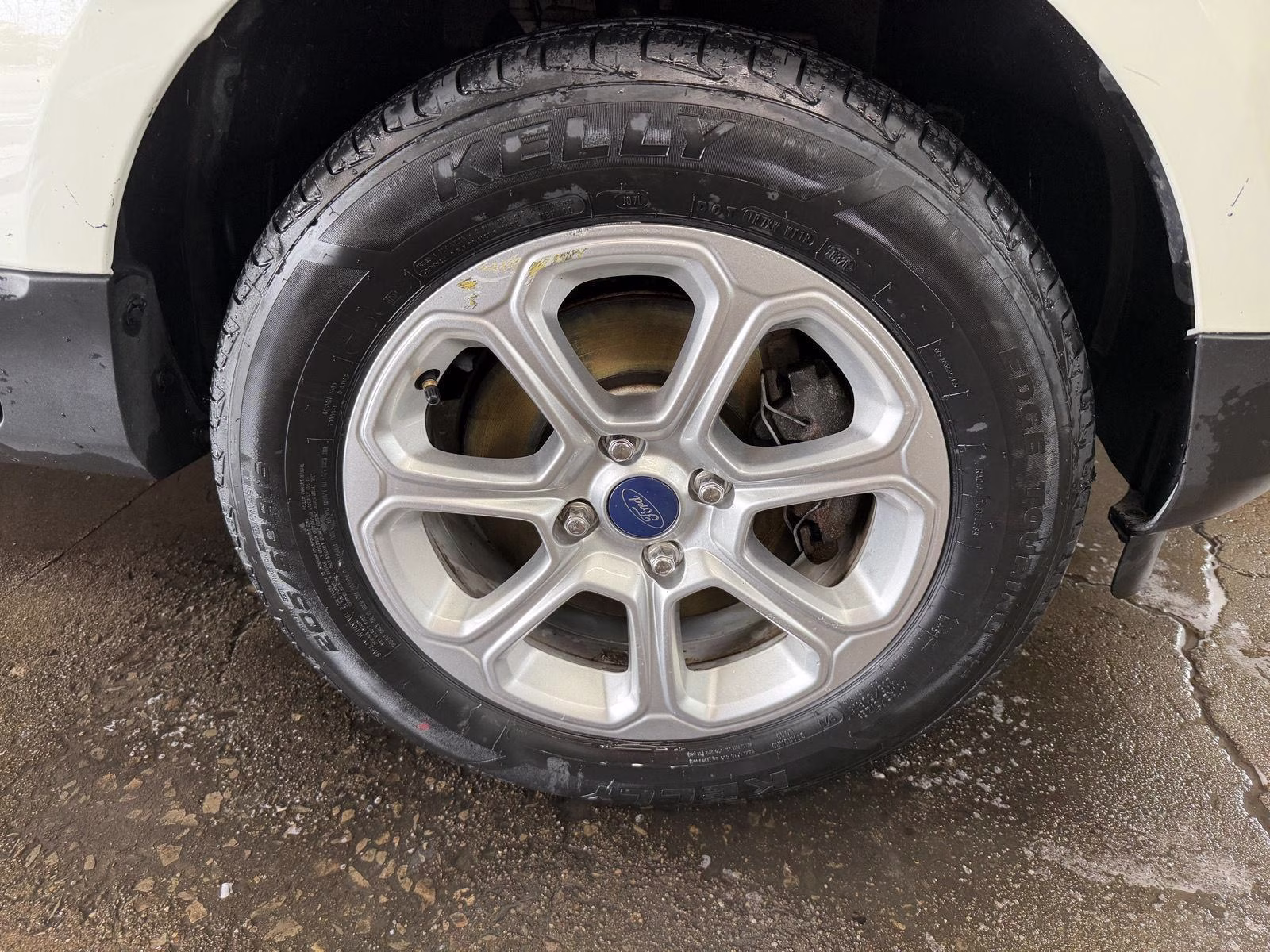 2020 Diamond White Ford EcoSport SE 4X4 SUV