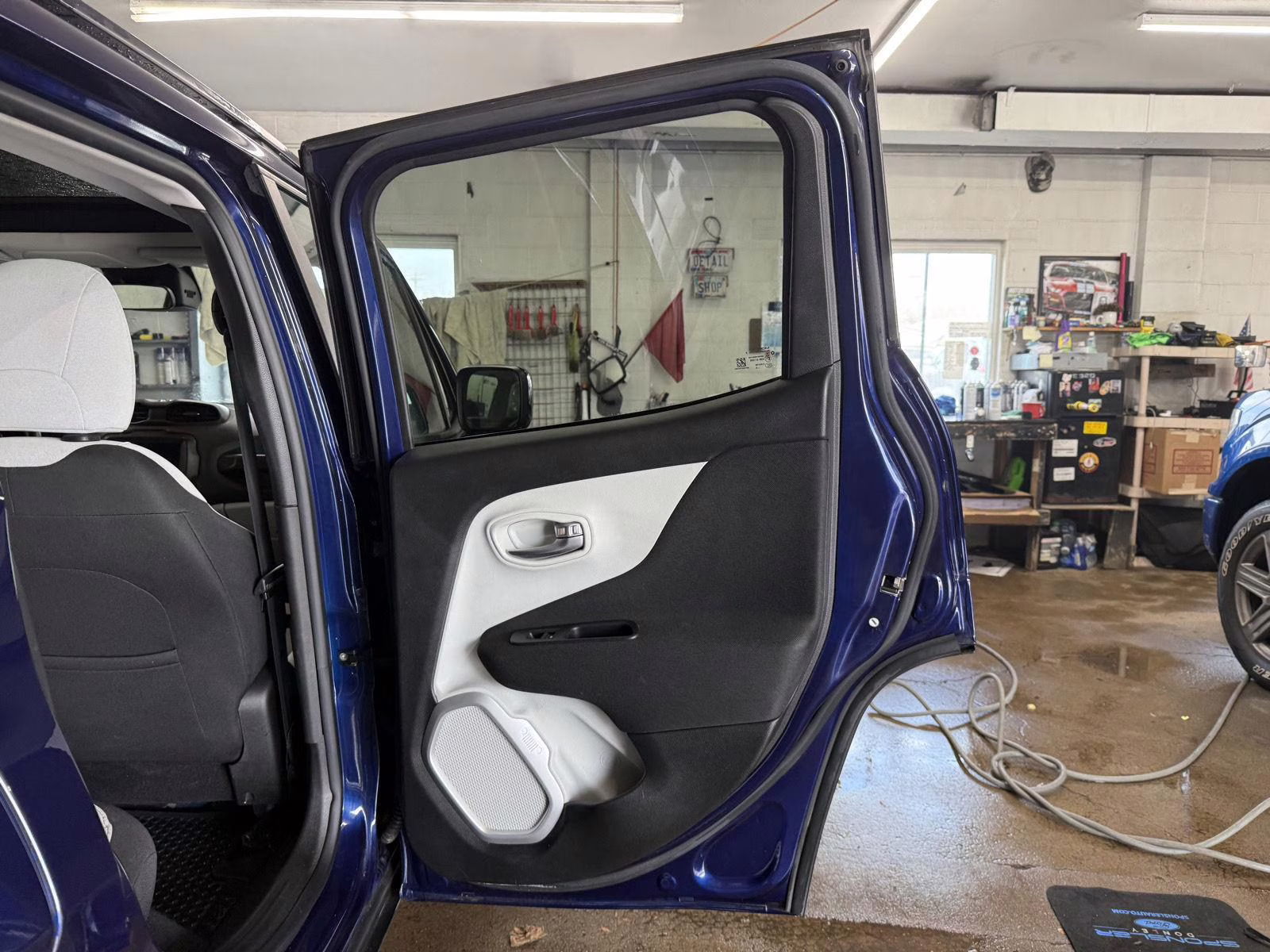 2018 Jetset Blue Jeep Renegade Latitude 4X4 SUV