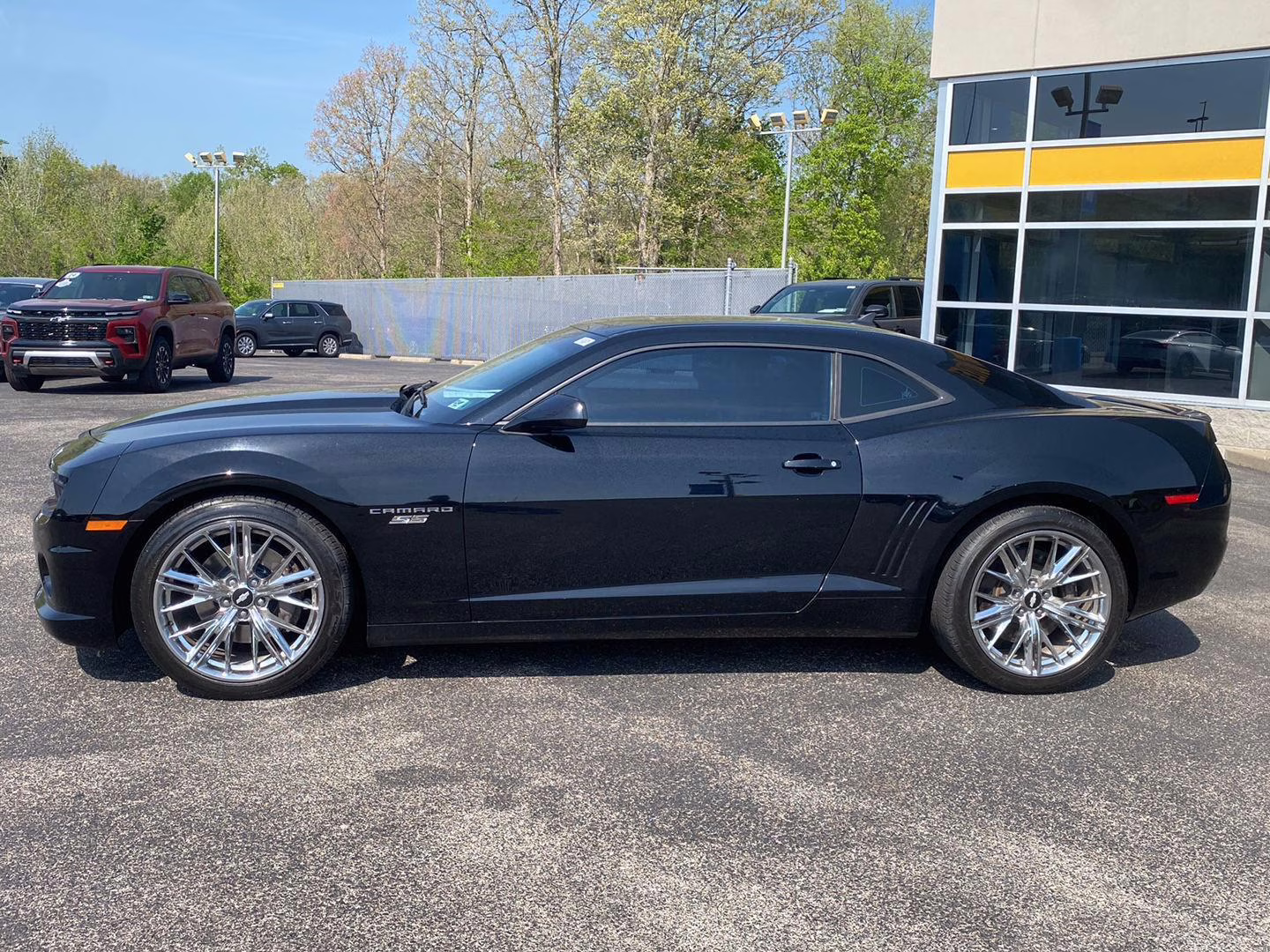 2010 Black Chevrolet Camaro 2SS RWD 2dr Cpe