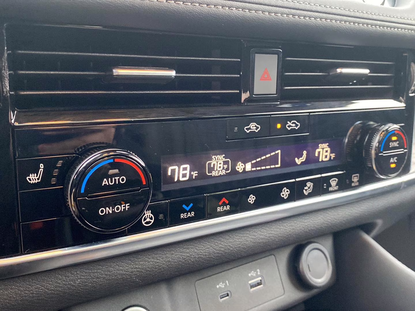 2023 Champagne Silver Metallic Nissan Rogue Platinum AWD SUV