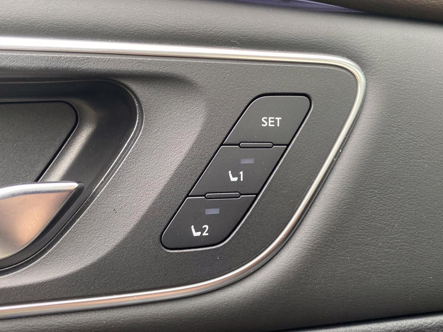 2023 Champagne Silver Metallic Nissan Rogue Platinum AWD SUV