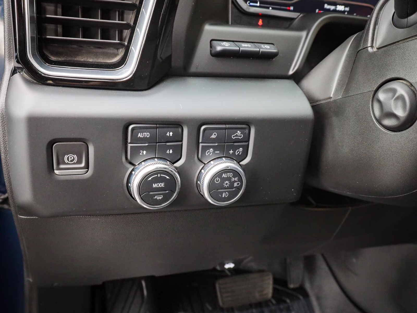 2022 Pacific Blue Metallic GMC Sierra 1500 Denali 4X4 Truck