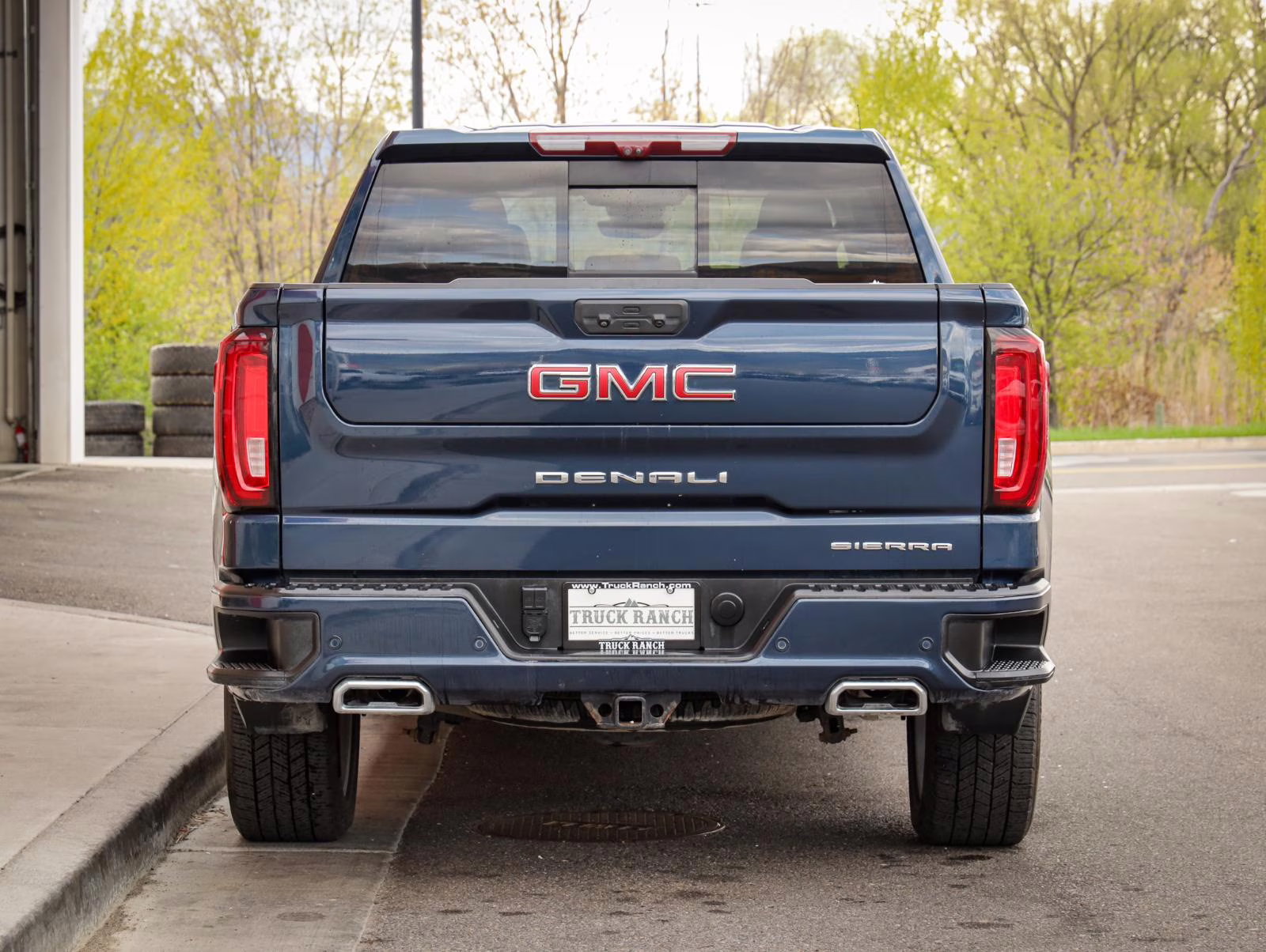 2022 Pacific Blue Metallic GMC Sierra 1500 Denali 4X4 Truck