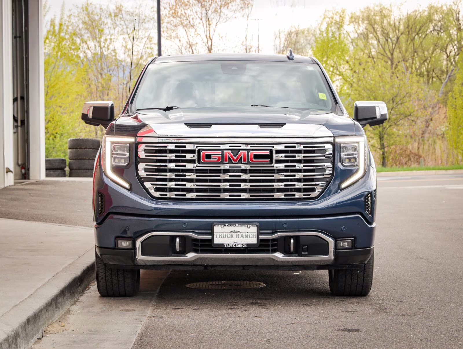 2022 Pacific Blue Metallic GMC Sierra 1500 Denali 4X4 Truck