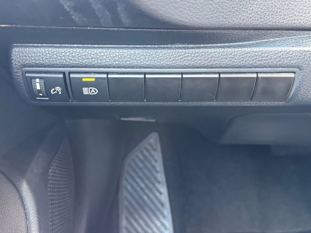 2024 Classic Silver Metallic Toyota Corolla LE FWD Sedan