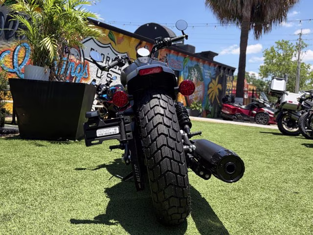 2026 Indian SCOUT BOBBER LT W/ TECH, BLACK SMOKE, 49ST Limited + Tech