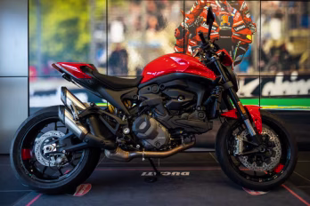 2026 RED Ducati MONSTER 937+
