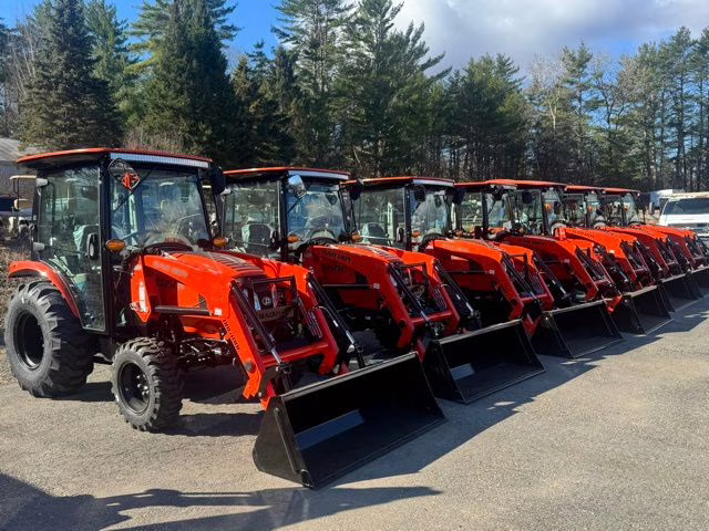 2026 Red Gravely Pro-turn ZX 52 52" 22 hp Kawasaki FX691v