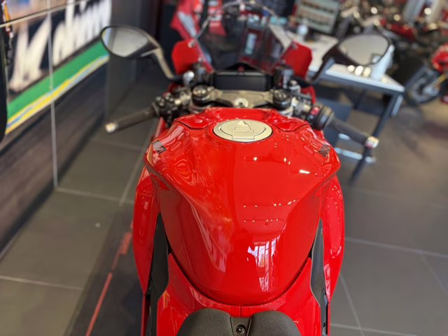 2026 RED Ducati PANIGALE V4