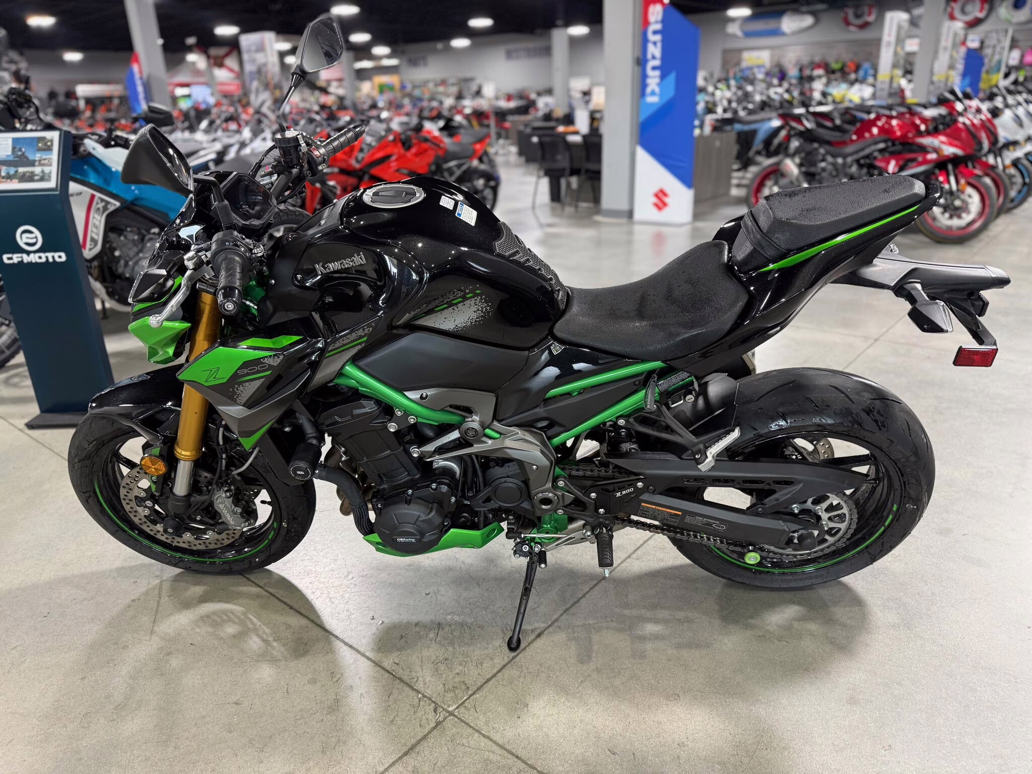 2024 Kawasaki Z900 SE Motorcycle
