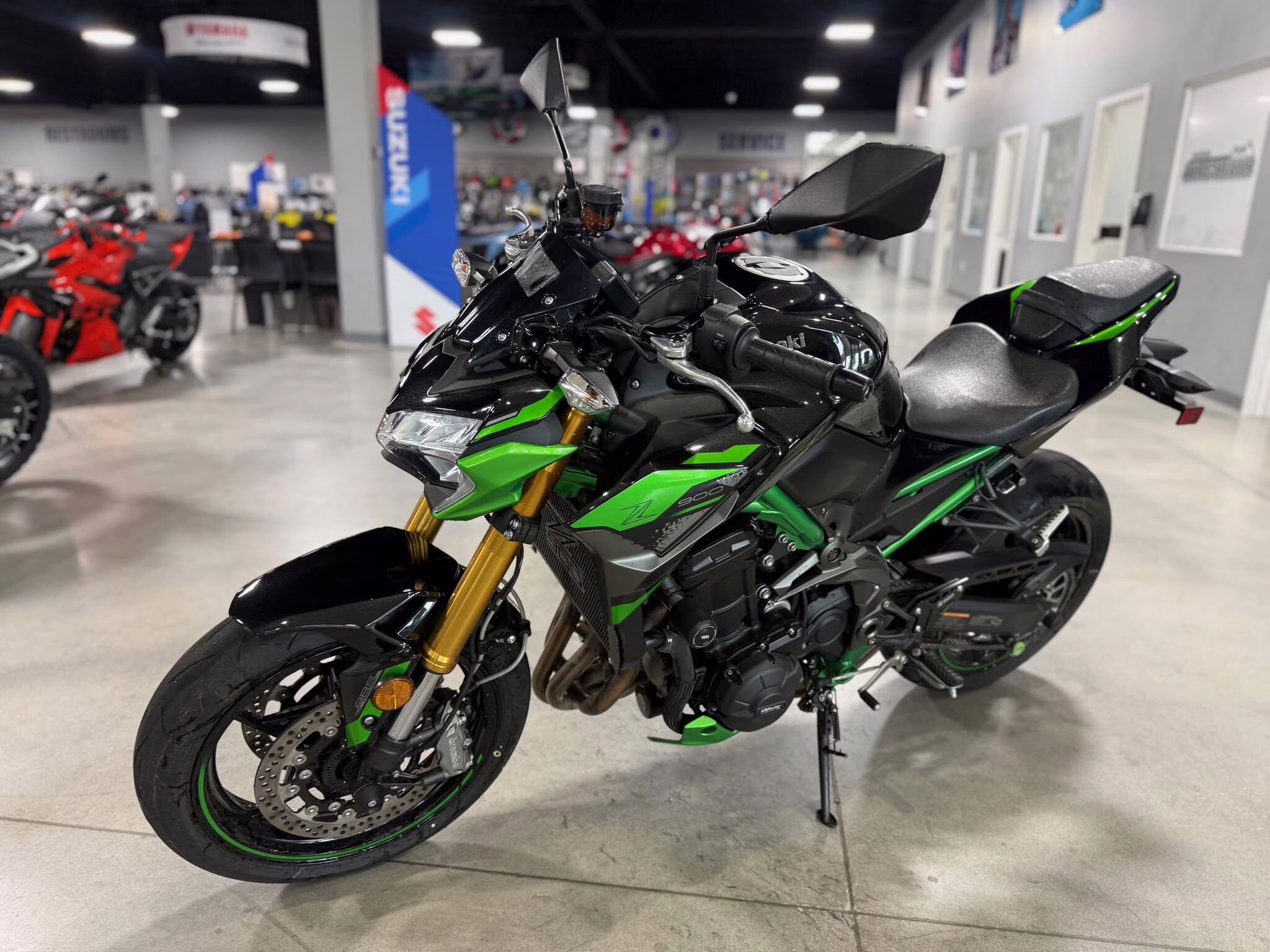 2024 Kawasaki Z900 SE Motorcycle
