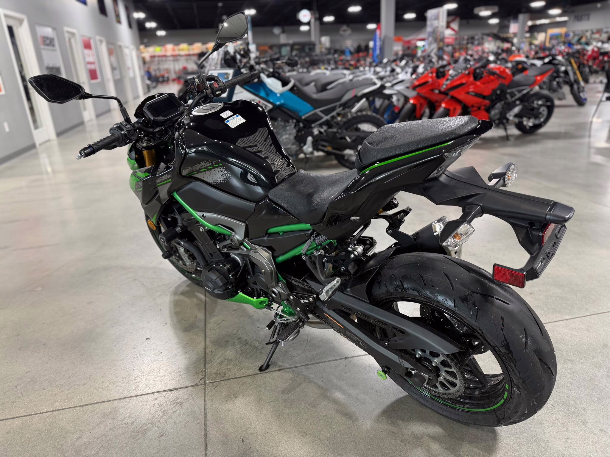 2024 Kawasaki Z900 SE Motorcycle