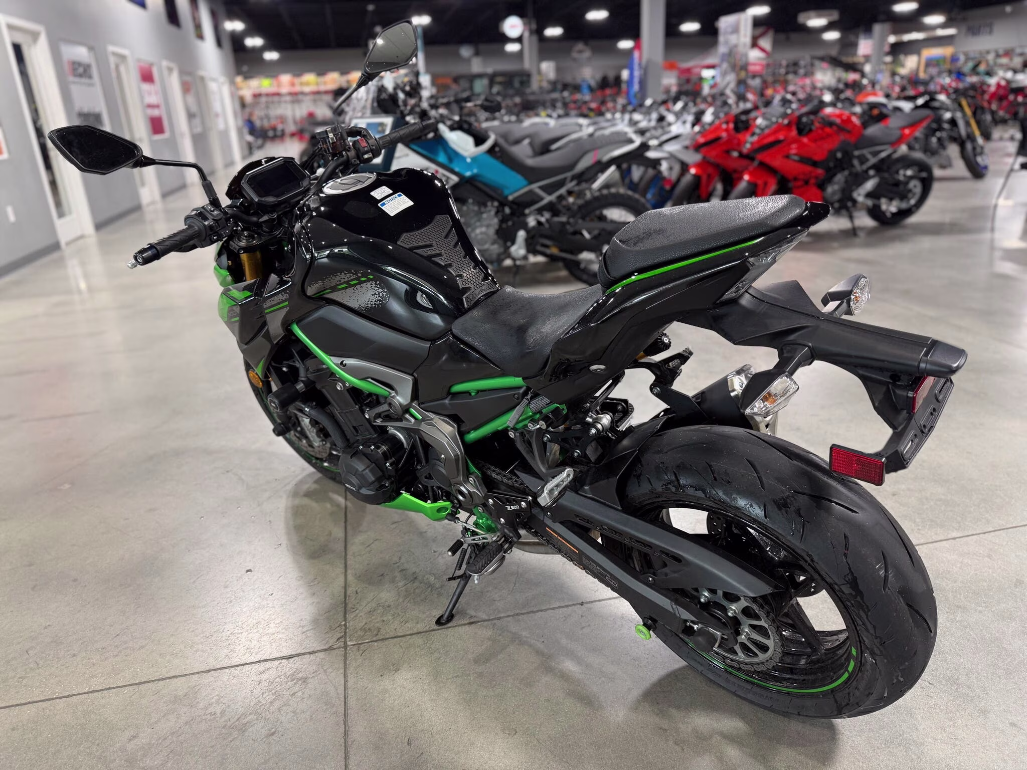 2024 Kawasaki Z900 SE Motorcycle