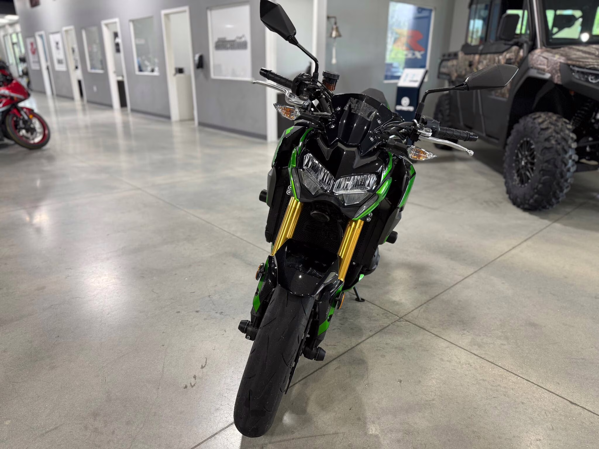 2024 Kawasaki Z900 SE Motorcycle