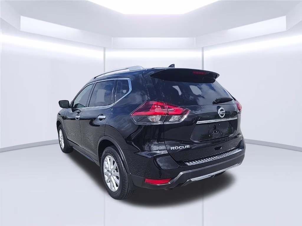 2018 Magnetic Black Nissan Rogue SV AWD SUV