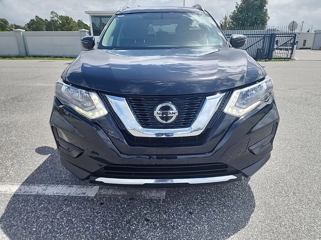 2018 Magnetic Black Nissan Rogue SV AWD SUV