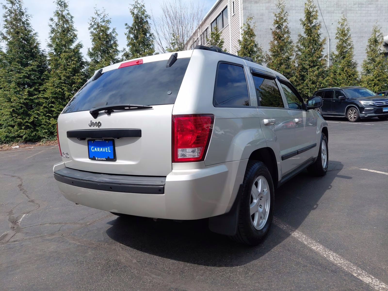 2009 Light Graystone Pearlcoat Jeep Grand Cherokee Laredo 4X4 SUV