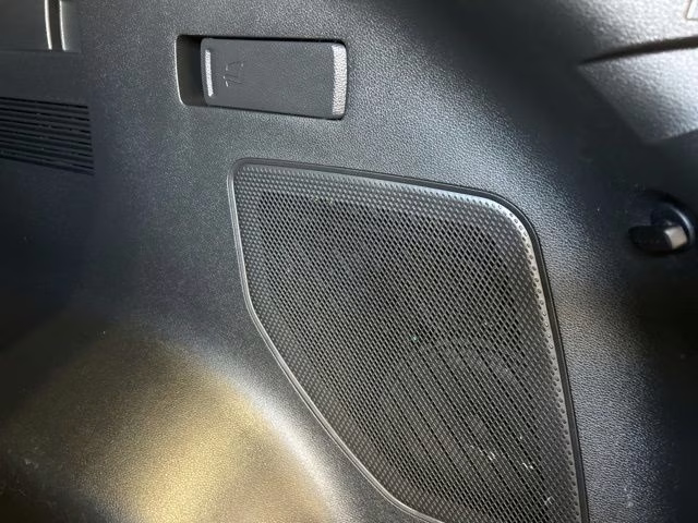 2023 Shadow Matte Gray Kia Sportage Plug-In Hybrid X-Line Prestige AWD SUV