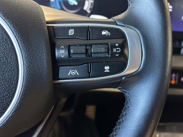 2023 Shadow Matte Gray Kia Sportage Plug-In Hybrid X-Line Prestige AWD SUV