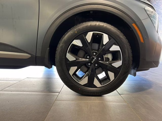 2023 Shadow Matte Gray Kia Sportage Plug-In Hybrid X-Line Prestige AWD SUV