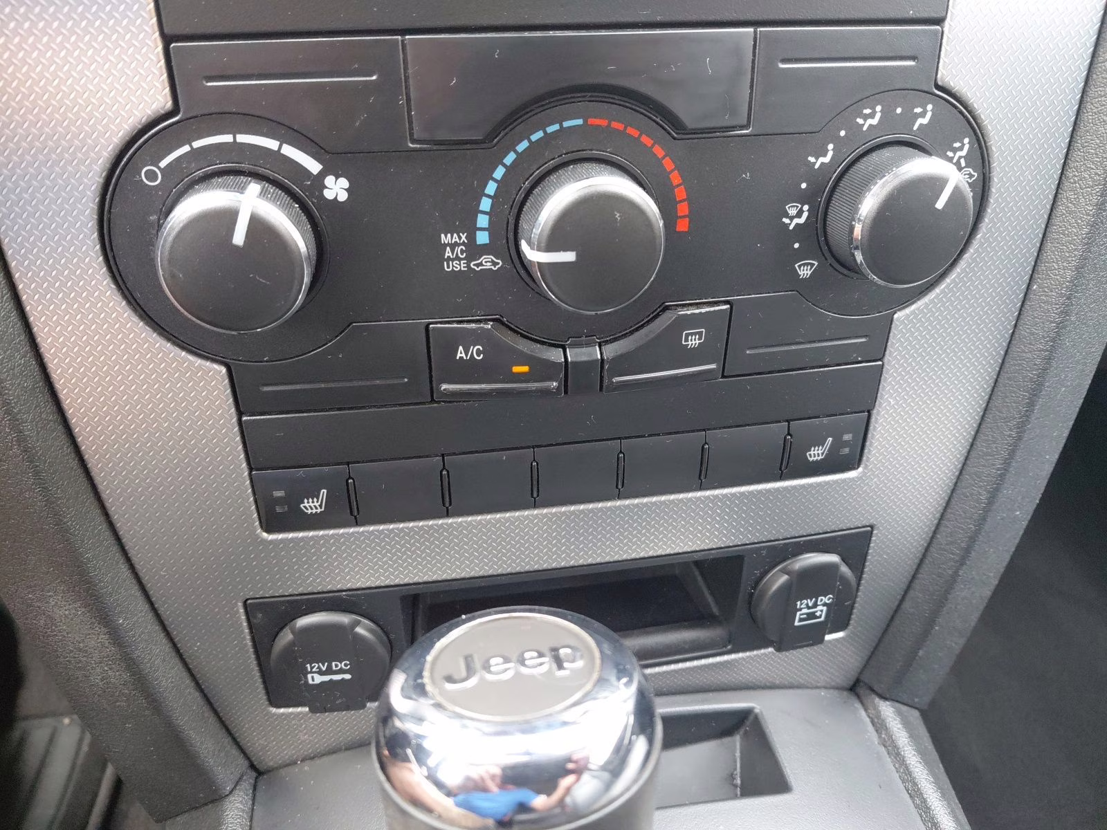 2009 Light Graystone Pearlcoat Jeep Grand Cherokee Laredo 4X4 SUV