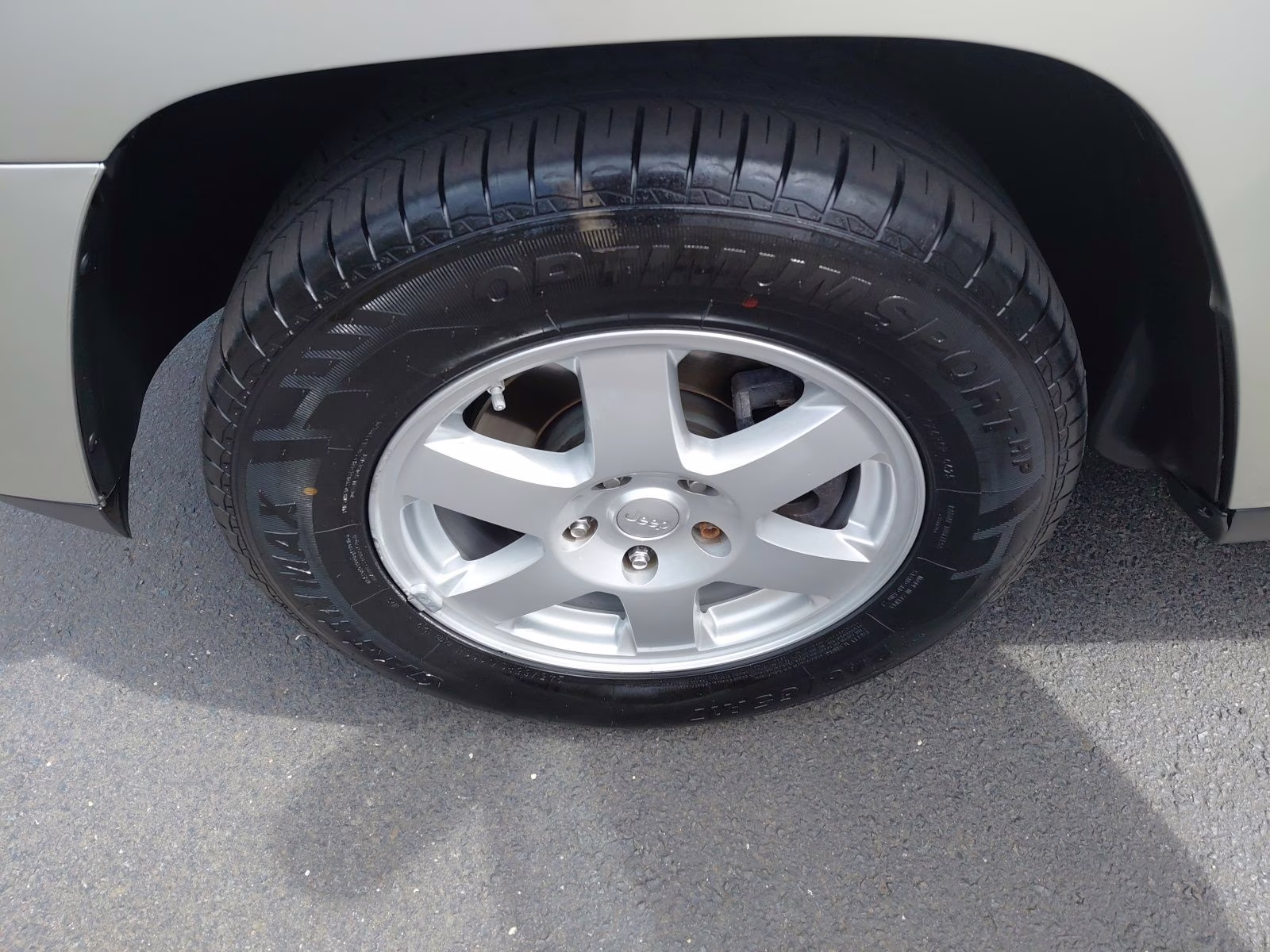 2009 Light Graystone Pearlcoat Jeep Grand Cherokee Laredo 4X4 SUV