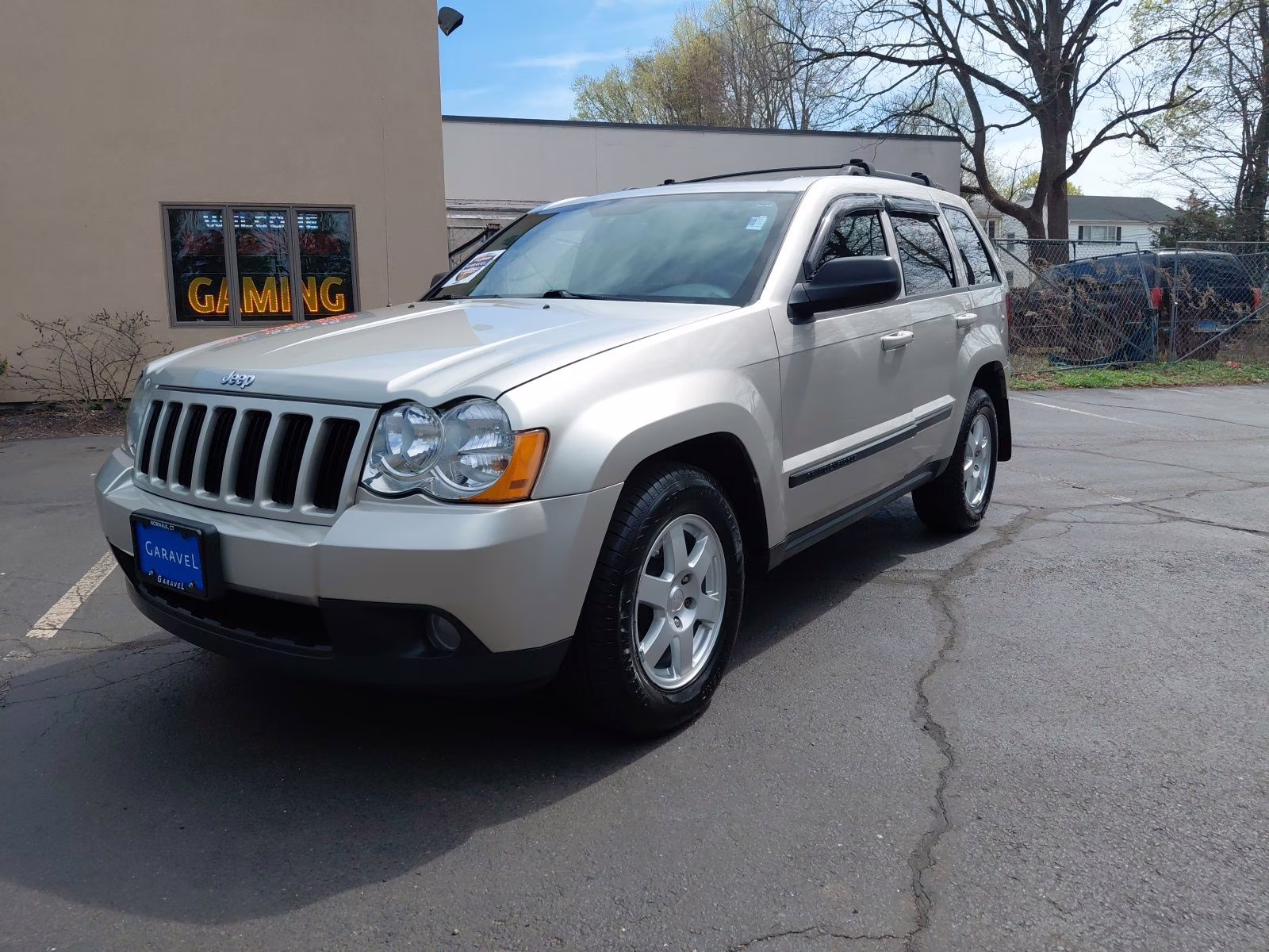 2009 Light Graystone Pearlcoat Jeep Grand Cherokee Laredo 4X4 SUV