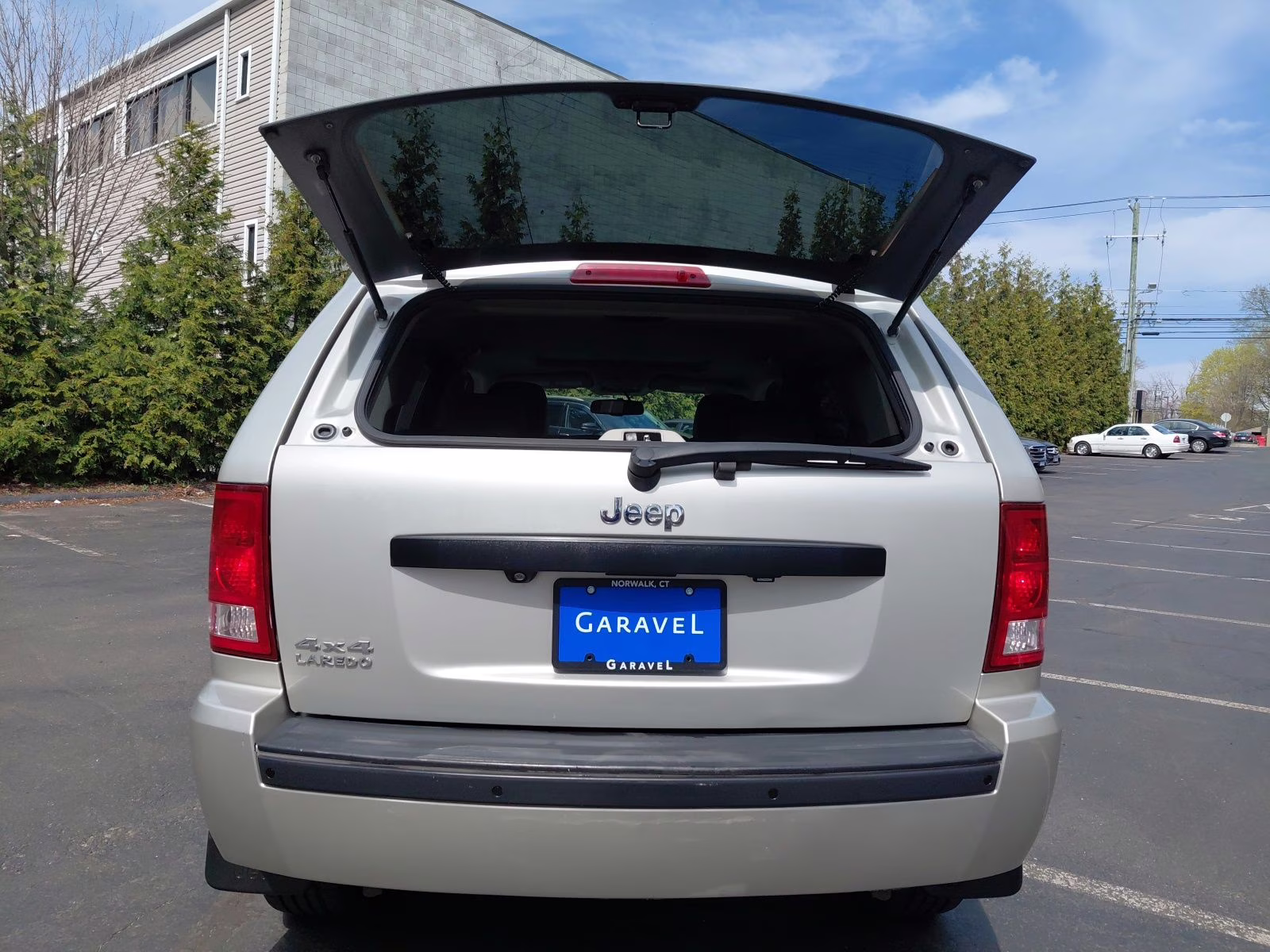 2009 Light Graystone Pearlcoat Jeep Grand Cherokee Laredo 4X4 SUV