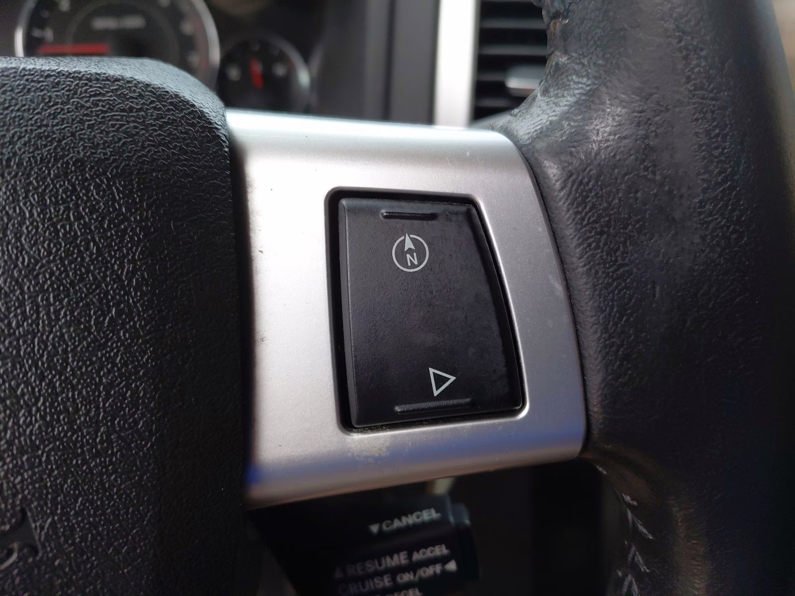 2009 Light Graystone Pearlcoat Jeep Grand Cherokee Laredo 4X4 SUV