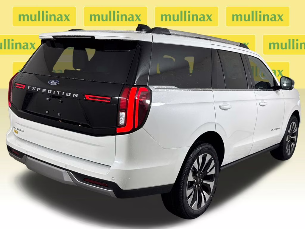 2026 Star White Metallic Tri-Coat Ford Expedition Platinum 4X4 SUV