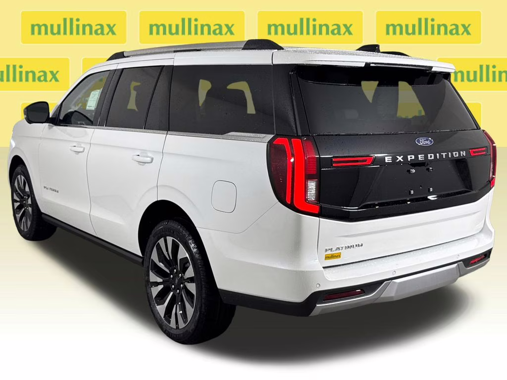 2026 Star White Metallic Tri-Coat Ford Expedition Platinum 4X4 SUV