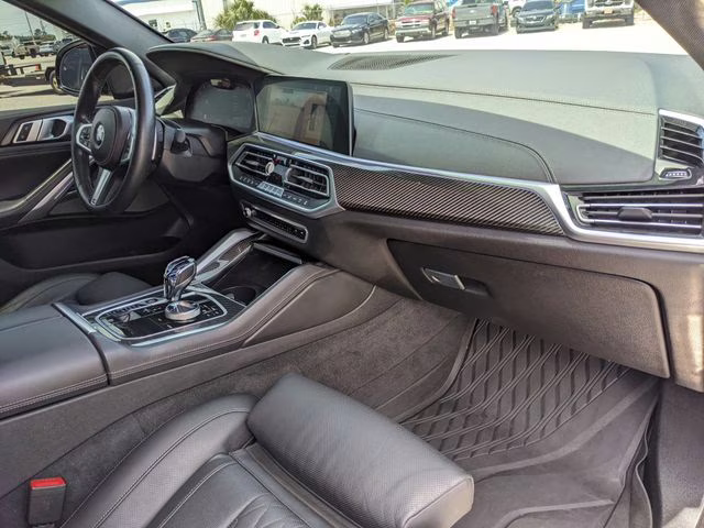 2022 Black Sapphire Metallic BMW X6 M50i AWD SUV
