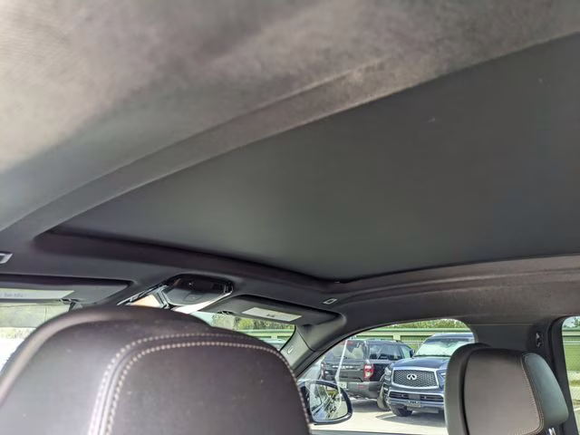 2022 Black Sapphire Metallic BMW X6 M50i AWD SUV