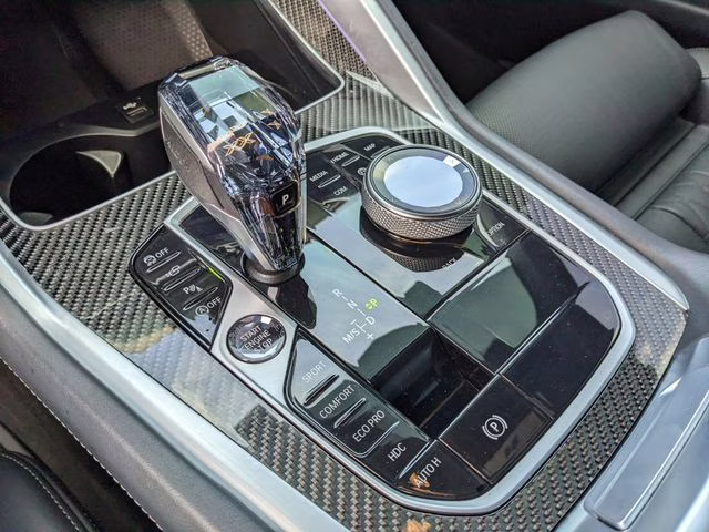 2022 Black Sapphire Metallic BMW X6 M50i AWD SUV