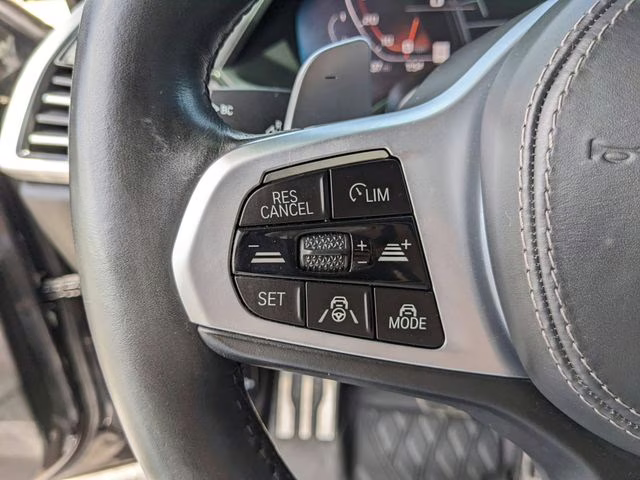 2022 Black Sapphire Metallic BMW X6 M50i AWD SUV