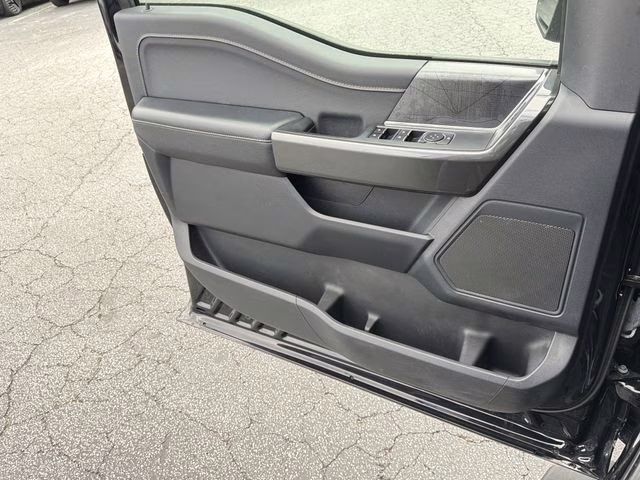 2023 Black Metallic Ford F-150 XLT RWD Truck